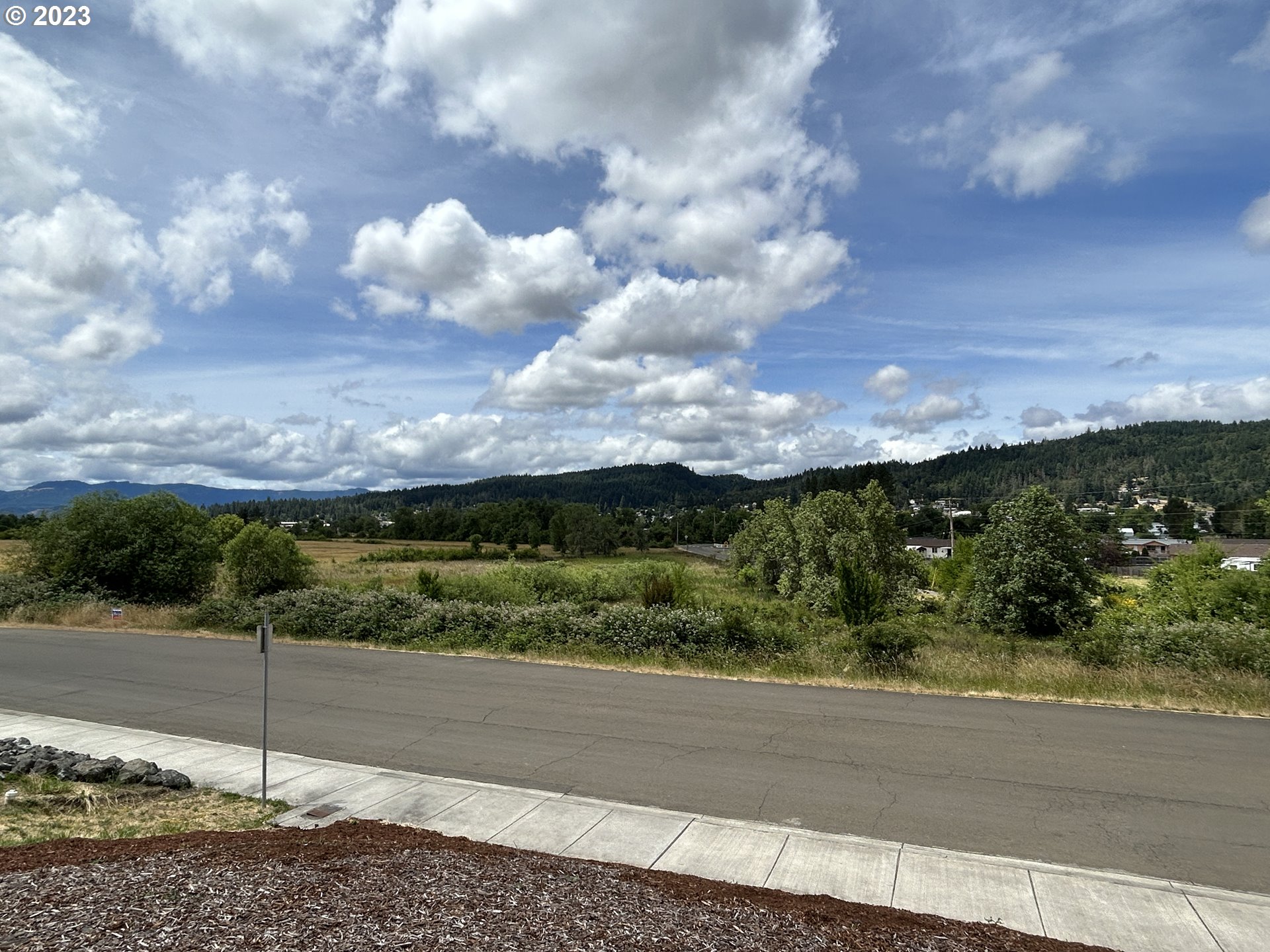 680 Southside Road Sutherlin, OR 97479 - Photo 27 of 28 View