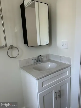 $1,650 | 152 North Walnut Street, Kennett Square, PA 19348