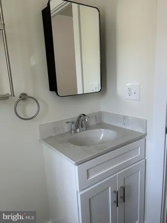 $1,650 | 152 North Walnut Street, Kennett Square, PA 19348