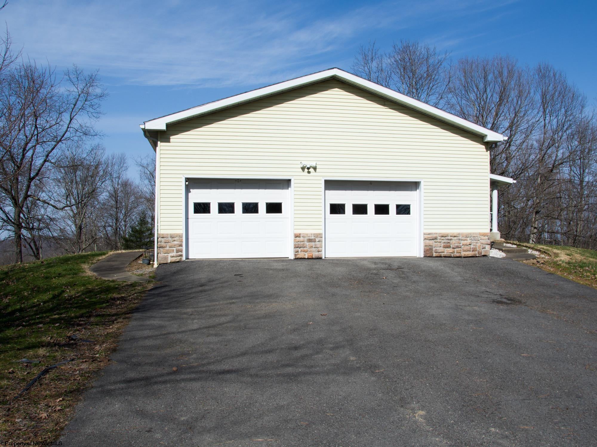 72 Five Forks Road Fairmont, WV 26554 - Photo 4 of 23 Gallery Image 4