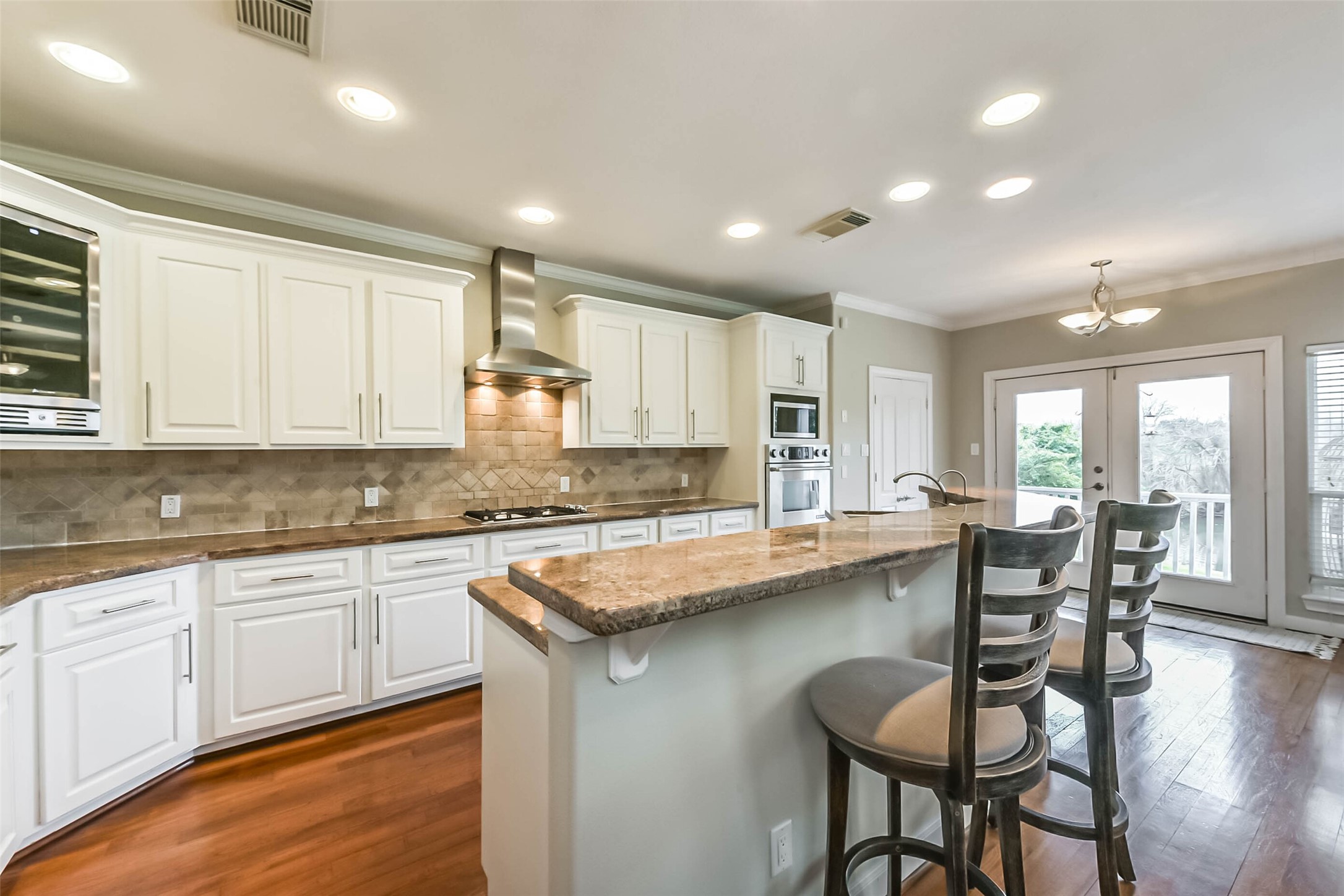 3100 Massengale Lane Webster, TX 77598 - Photo 12 of 32