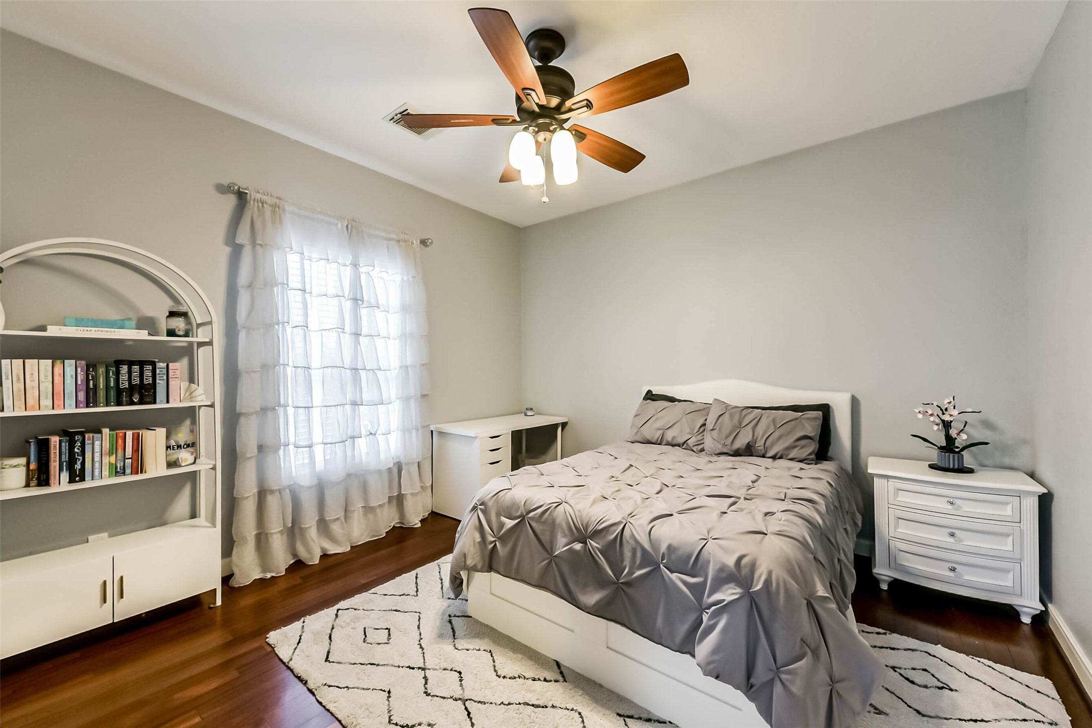 3100 Massengale Lane Webster, TX 77598 - Photo 22 of 32