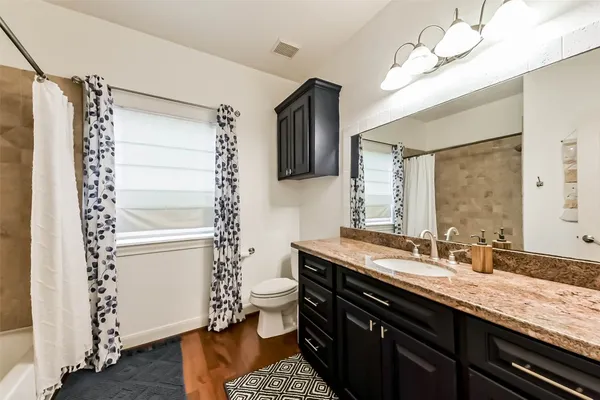 $850,000 | 3100 Massengale Lane, Webster, TX 77598
