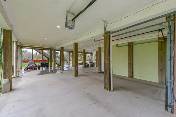 $850,000 | 3100 Massengale Lane, Webster, TX 77598
