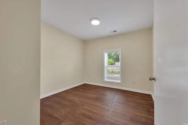 $340,000 | 1309 East Oak Street, New Albany, IN 47150