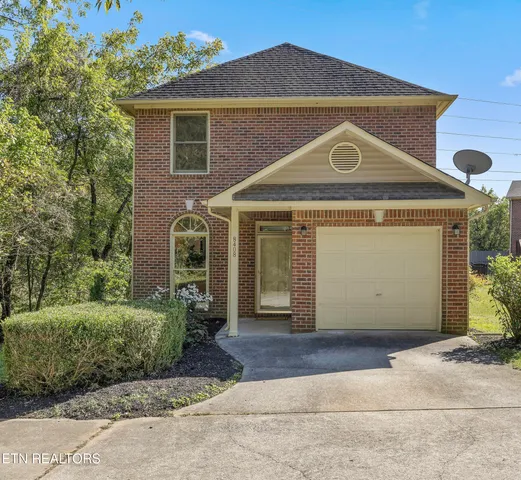 $324,900 | 8408 Woodbend Trail, Knoxville, TN 37919