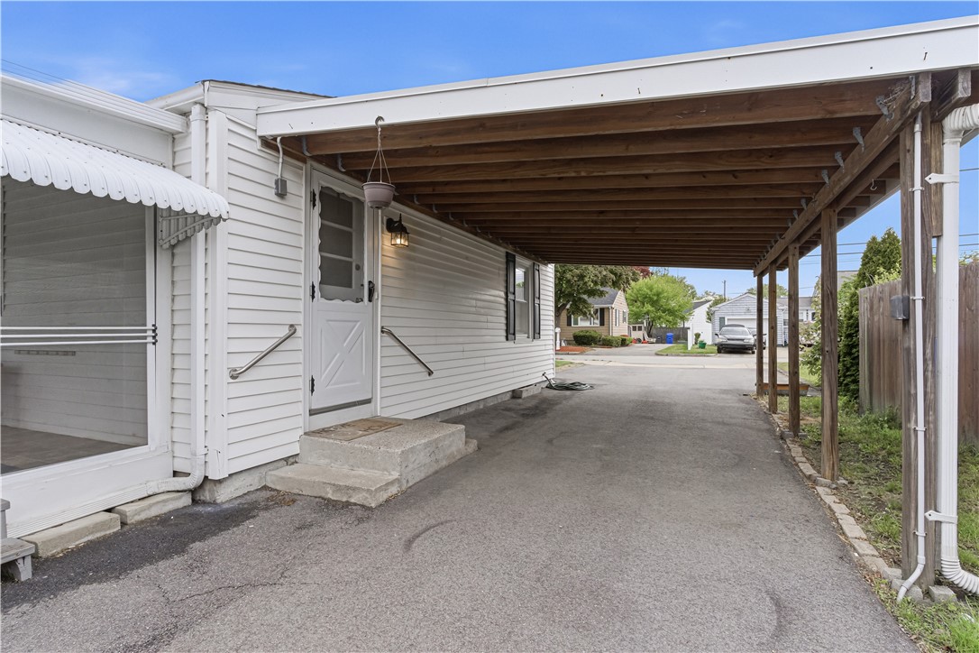 72 Julian Street Pawtucket, RI 02861 - Photo 3 of 30