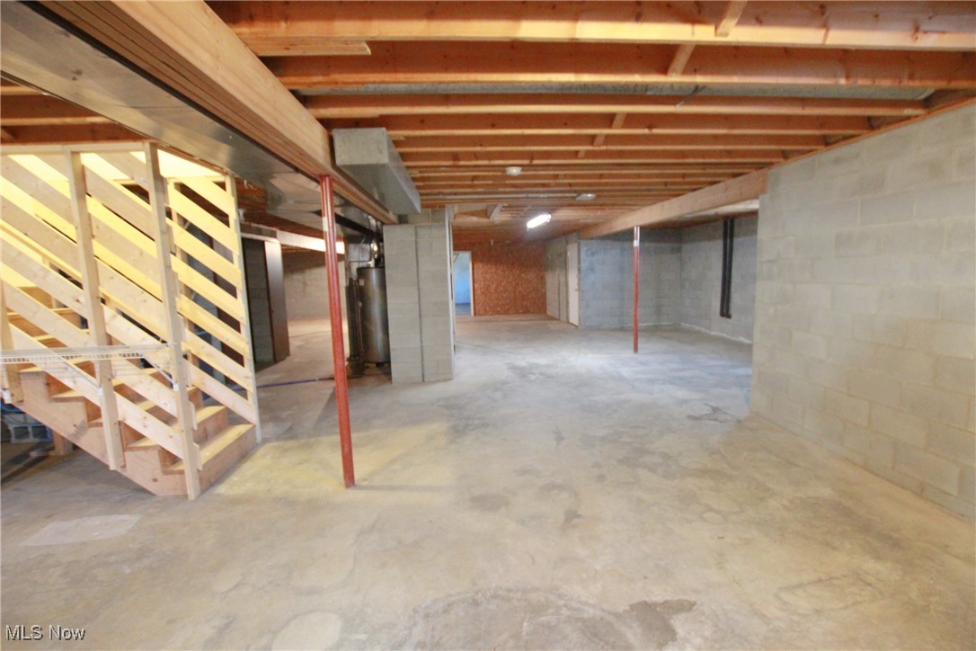 1031 Georgetown Road Salem, OH 44460 - Photo 21 of 31 Unfinished below grade area with water heater