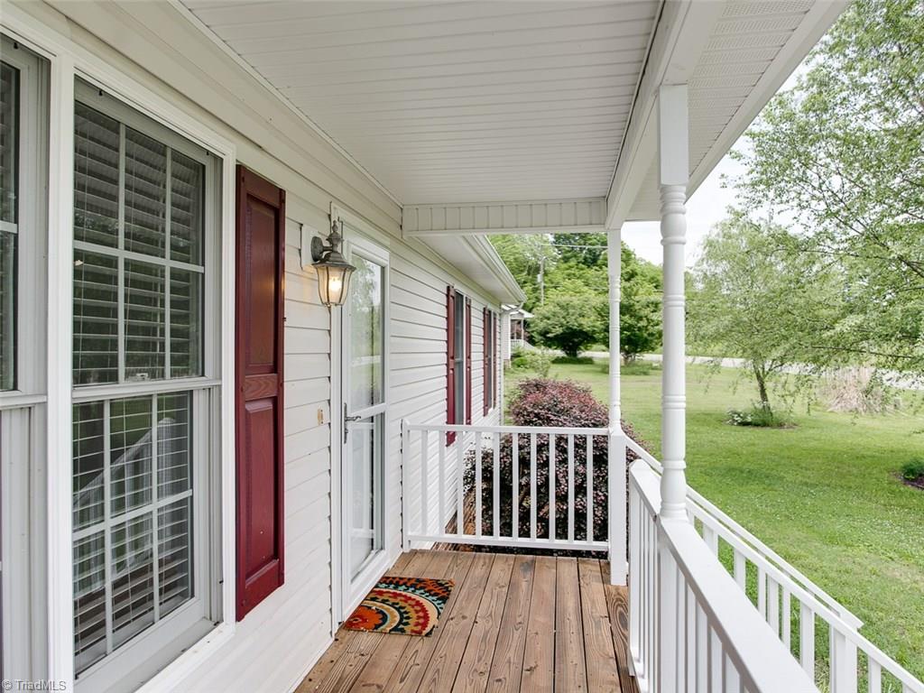 311 Lake Latham Road Mebane, NC 27302 - Photo 7 of 30 Gallery Image 7