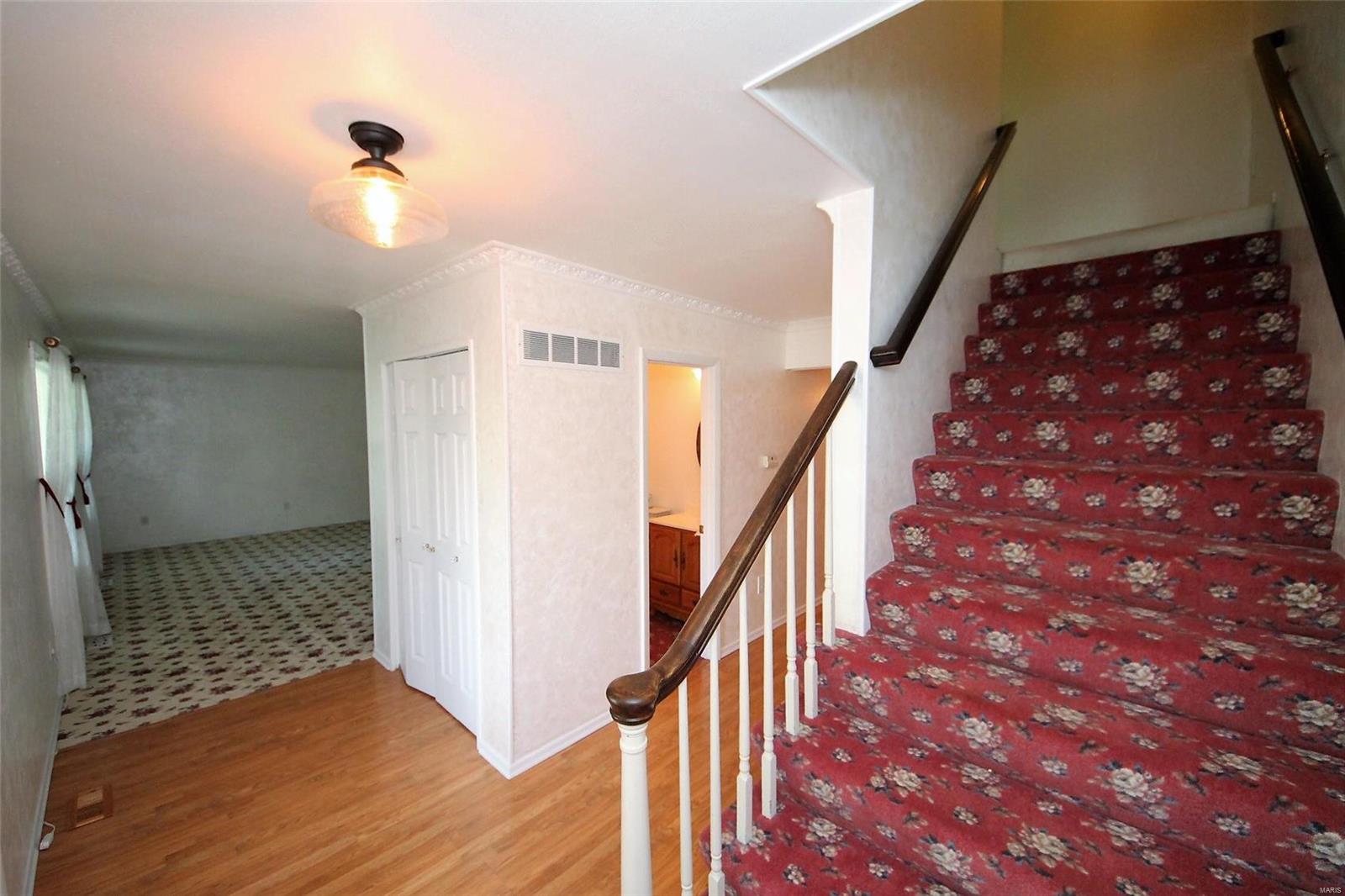3104 Bowman Ridge St. Charles, MO 63301 - Photo 3 of 35 Gallery Image 3