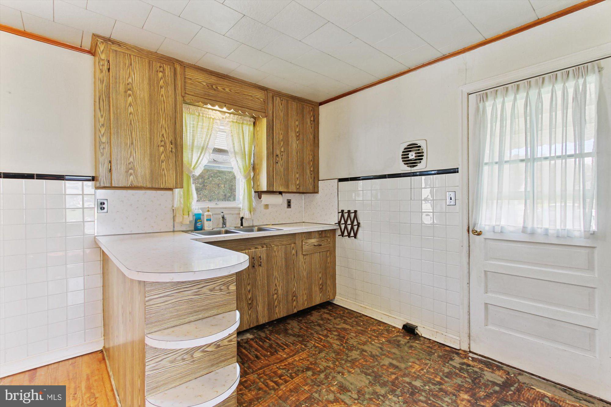 444 Rentzel Road Gettysburg, PA 17325 - Photo 7 of 26 Gallery Image 7