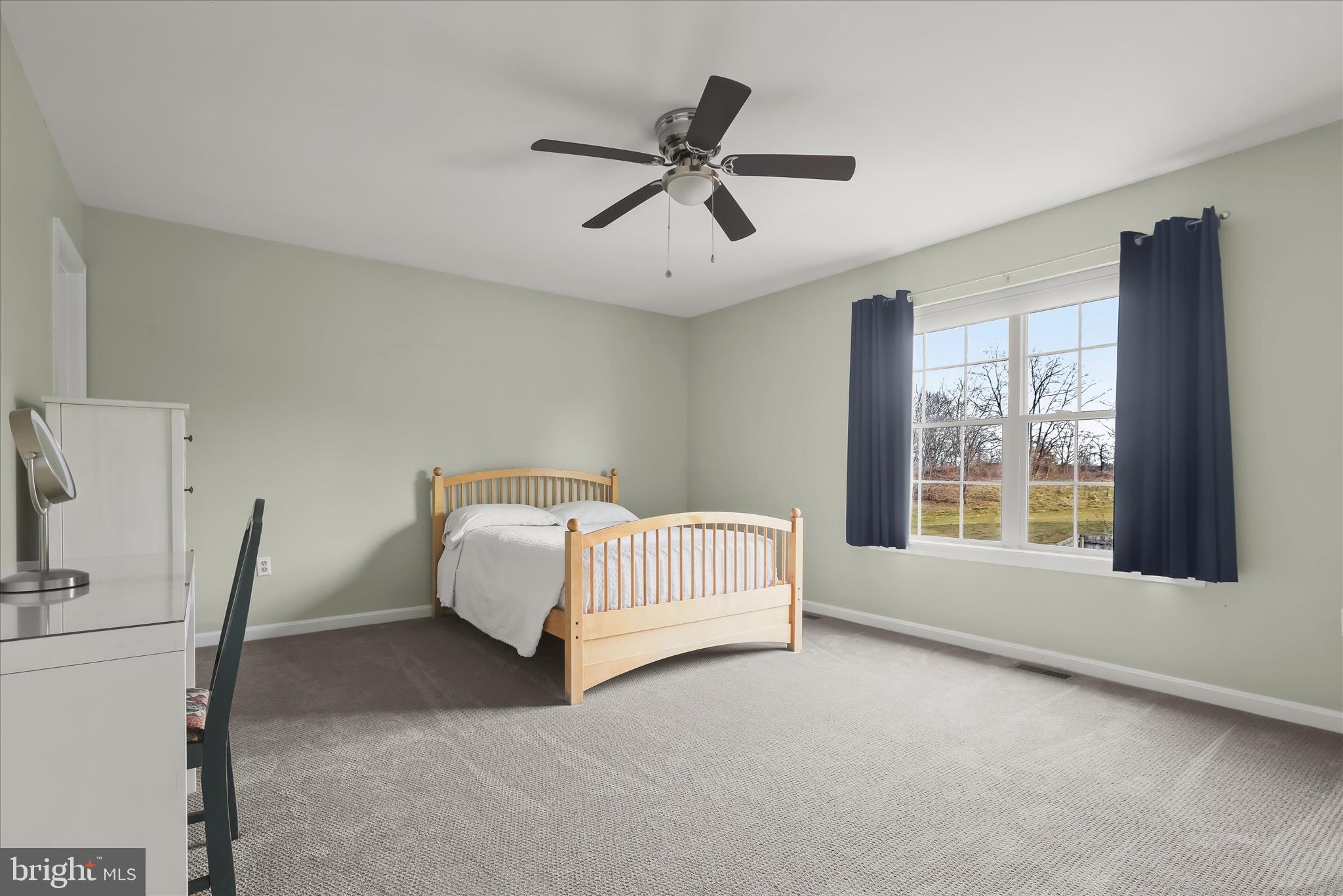 21 Johnamac North Littlestown, PA 17340 - Photo 15 of 40 Primary Bedroom - En-Suite Full Bath