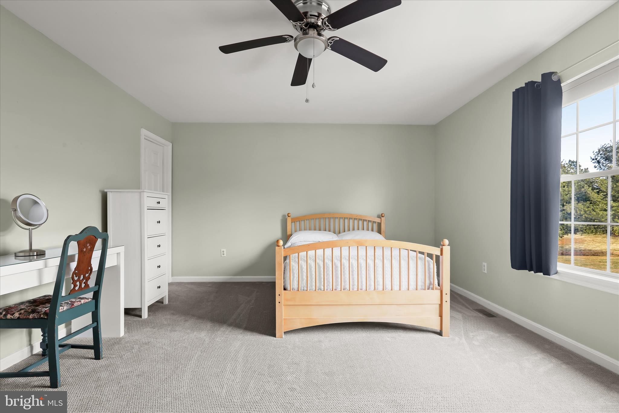 21 Johnamac North Littlestown, PA 17340 - Photo 16 of 40 Primary Bedroom - En-Suite Full Bath