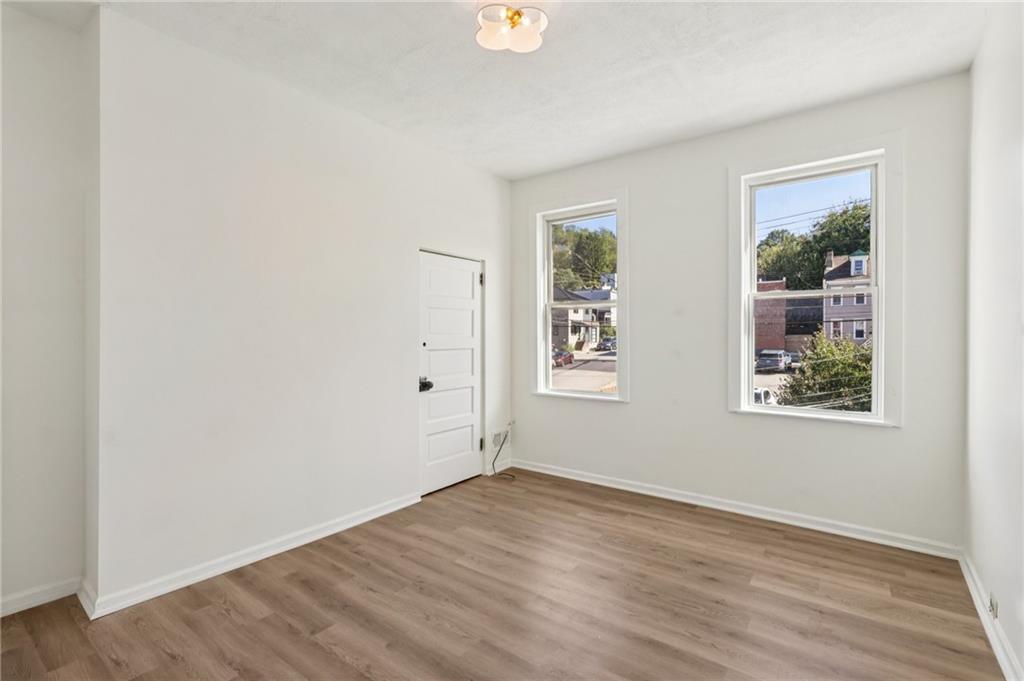 5339 Carnegie Street Pittsburgh, PA 15201 - Photo 16 of 43 Primary