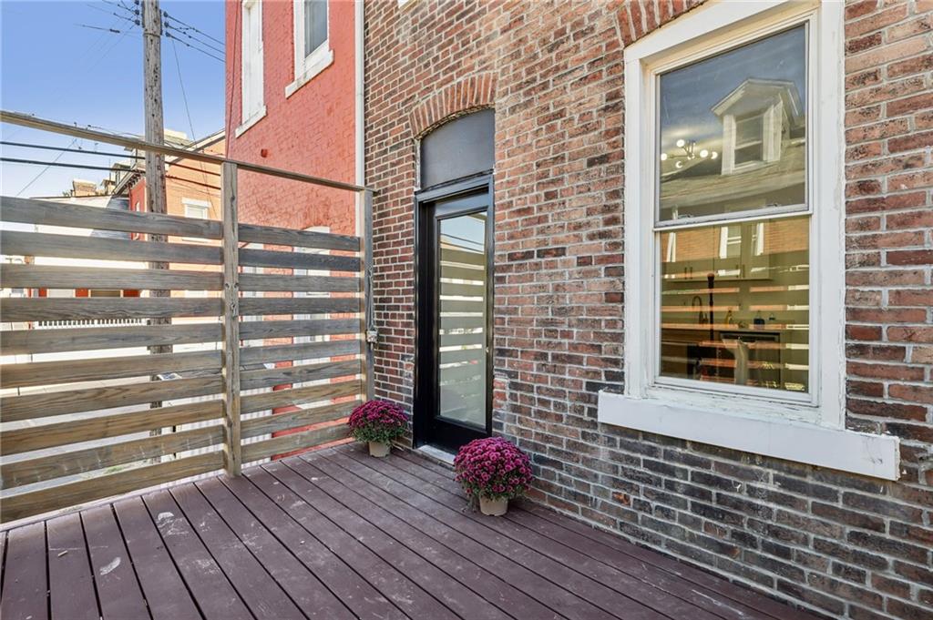 5339 Carnegie Street Pittsburgh, PA 15201 - Photo 33 of 37