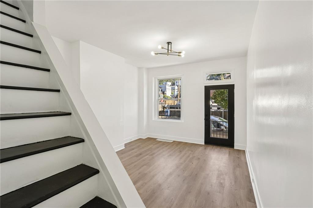 5339 Carnegie Street Pittsburgh, PA 15201 - Photo 10 of 43