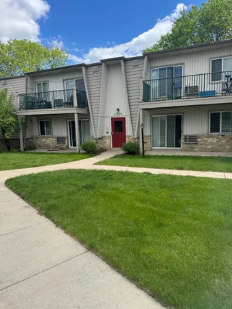 $189,900 | 4322 Melody Lane, Unit 212, Madison, WI 53704