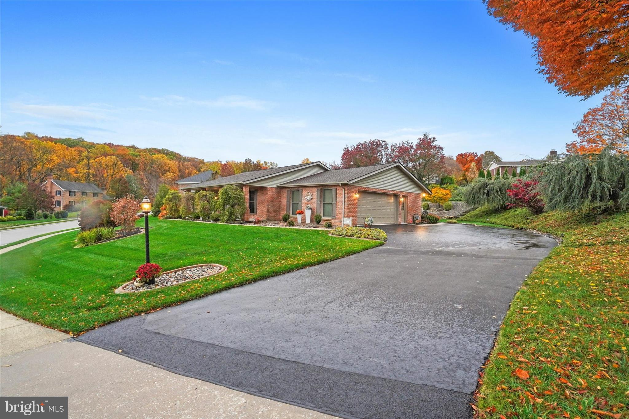 3588 Cimmeron Road York, PA 17402 - Photo 3 of 42 Gallery Image 3
