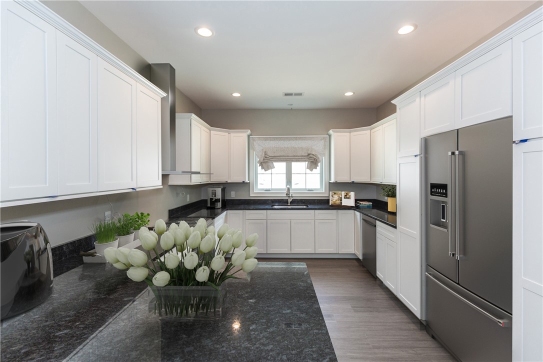 77 Harris Road Smithfield, RI 02917 - Photo 3 of 27 Gallery Image 3