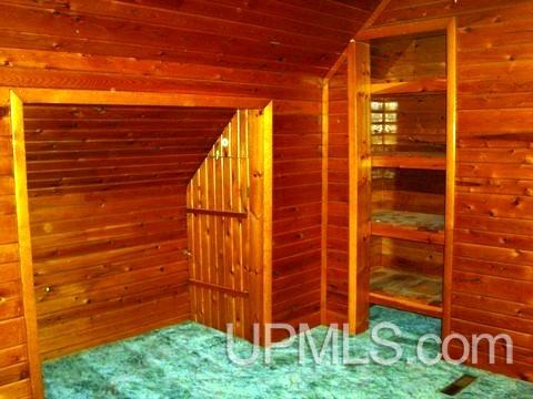 4515 26th Road Gladstone, MI 49837 - Photo 11 of 24