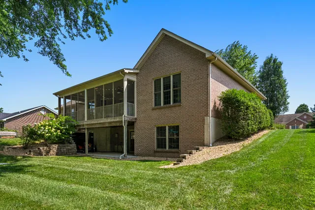 $585,000 | 1698 Colorado Drive, Lawrenceburg, IN 47025
