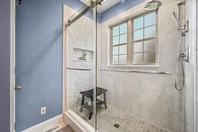 $585,000 | 1698 Colorado Drive, Lawrenceburg, IN 47025