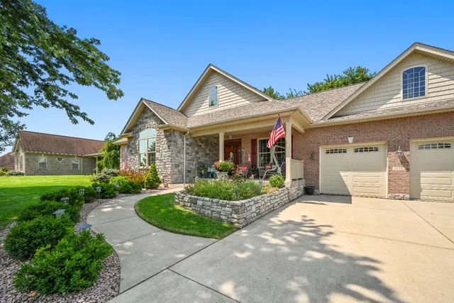 $585,000 | 1698 Colorado Drive, Lawrenceburg, IN 47025