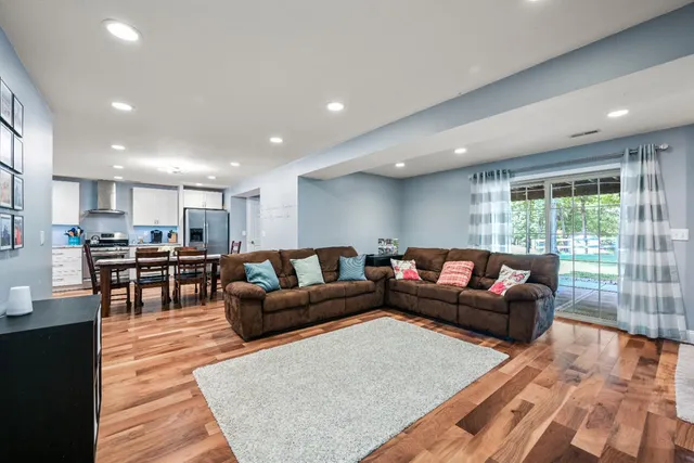 $585,000 | 1698 Colorado Drive, Lawrenceburg, IN 47025