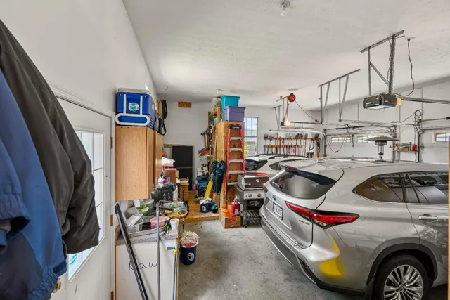 $585,000 | 1698 Colorado Drive, Lawrenceburg, IN 47025