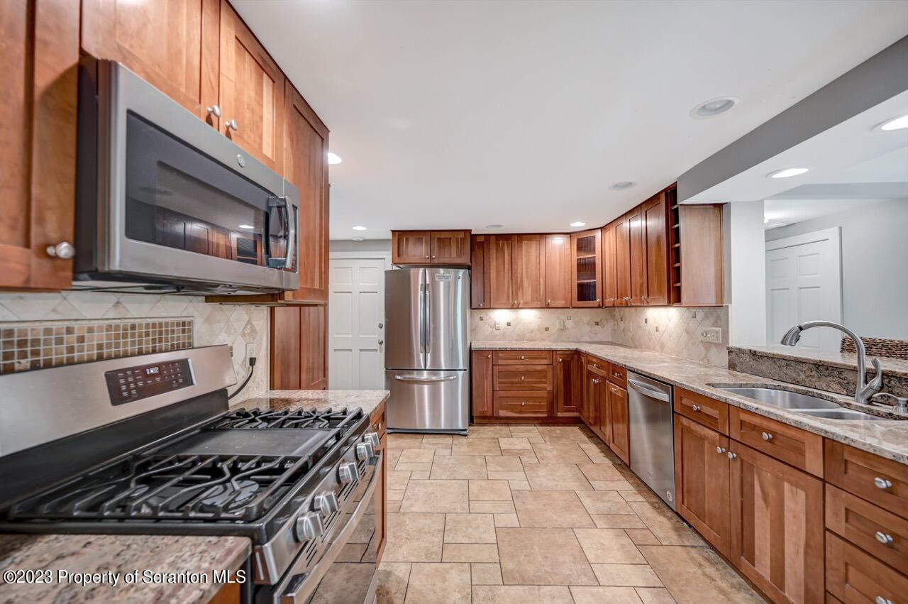 108 Carbondale Road Waverly, PA 18471 - Photo 28 of 76 Gallery Image 28