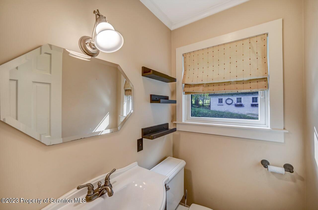 108 Carbondale Road Waverly, PA 18471 - Photo 37 of 76 Gallery Image 37