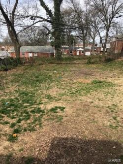 4725 Roxie Street St. Louis, MO 63121 - Photo 6 of 9 Gallery Image 6