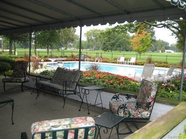 284 Moross Road Grosse Pointe, MI 48236 - Photo 3 of 18 284 Moross 001-1.jpg