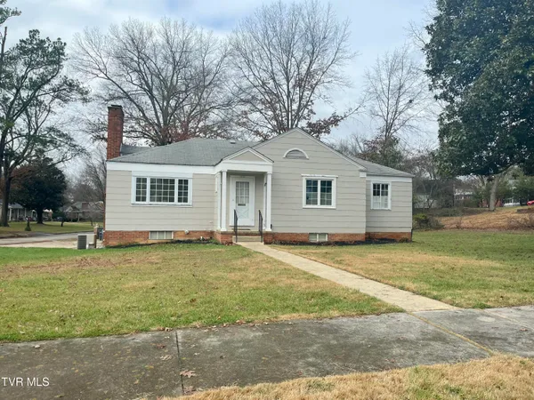 $1,800 | 1613 Belmeade Drive, Kingsport, TN 37664