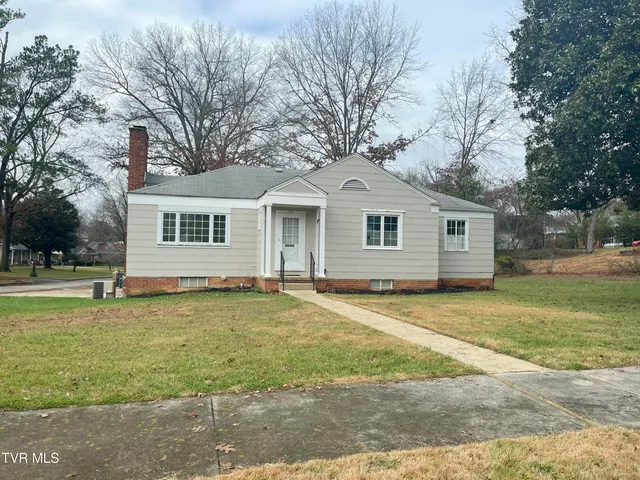 $1,800 | 1613 Belmeade Drive, Kingsport, TN 37664