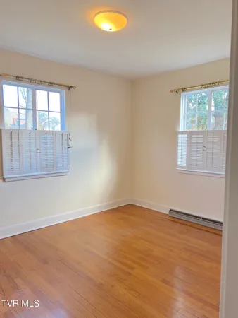 $1,800 | 1613 Belmeade Drive, Kingsport, TN 37664