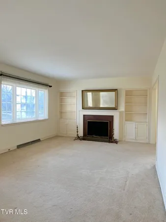 $1,800 | 1613 Belmeade Drive, Kingsport, TN 37664