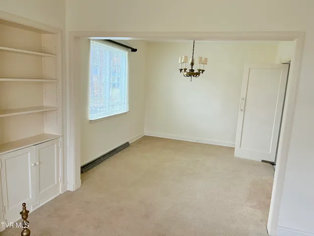 $1,800 | 1613 Belmeade Drive, Kingsport, TN 37664