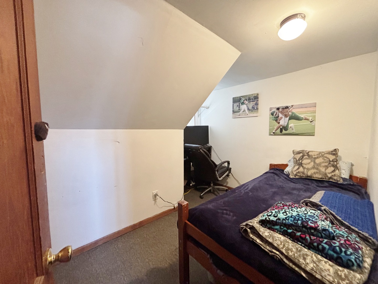 751 21st Street East Moline, IL 61244 - Photo 14 of 21 a bed room with a bed and a painting