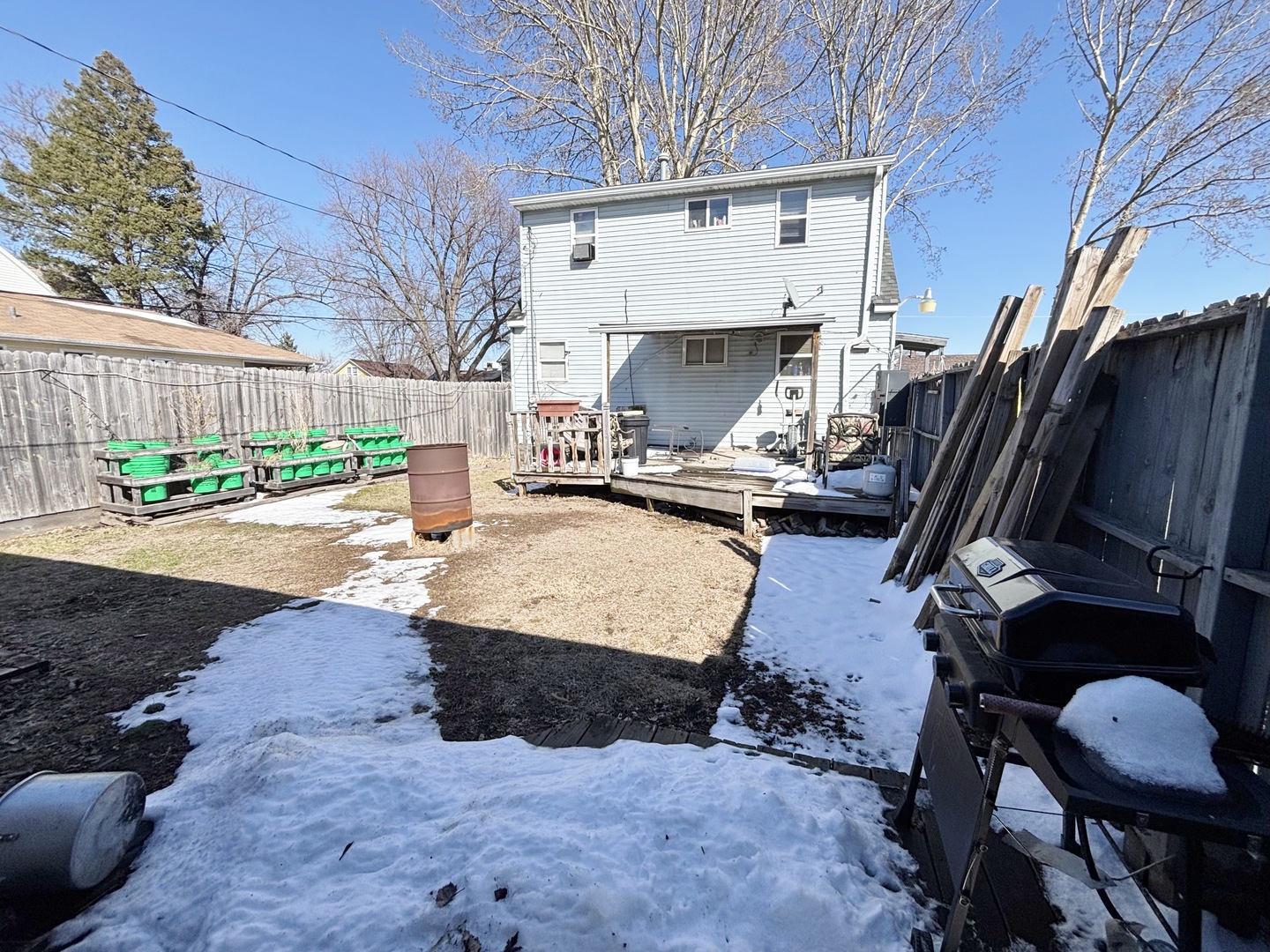 751 21st Street East Moline, IL 61244 - Photo 17 of 21 a view of outdoor space and deck