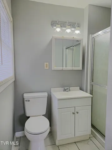 $1,700 | 290 Pond Springs Road, Kingsport, TN 37664