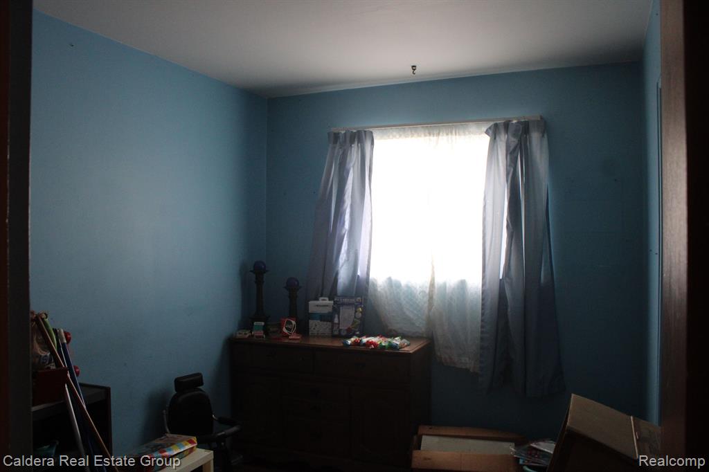 8064 Timken Avenue Warren, MI 48089 - Photo 10 of 40