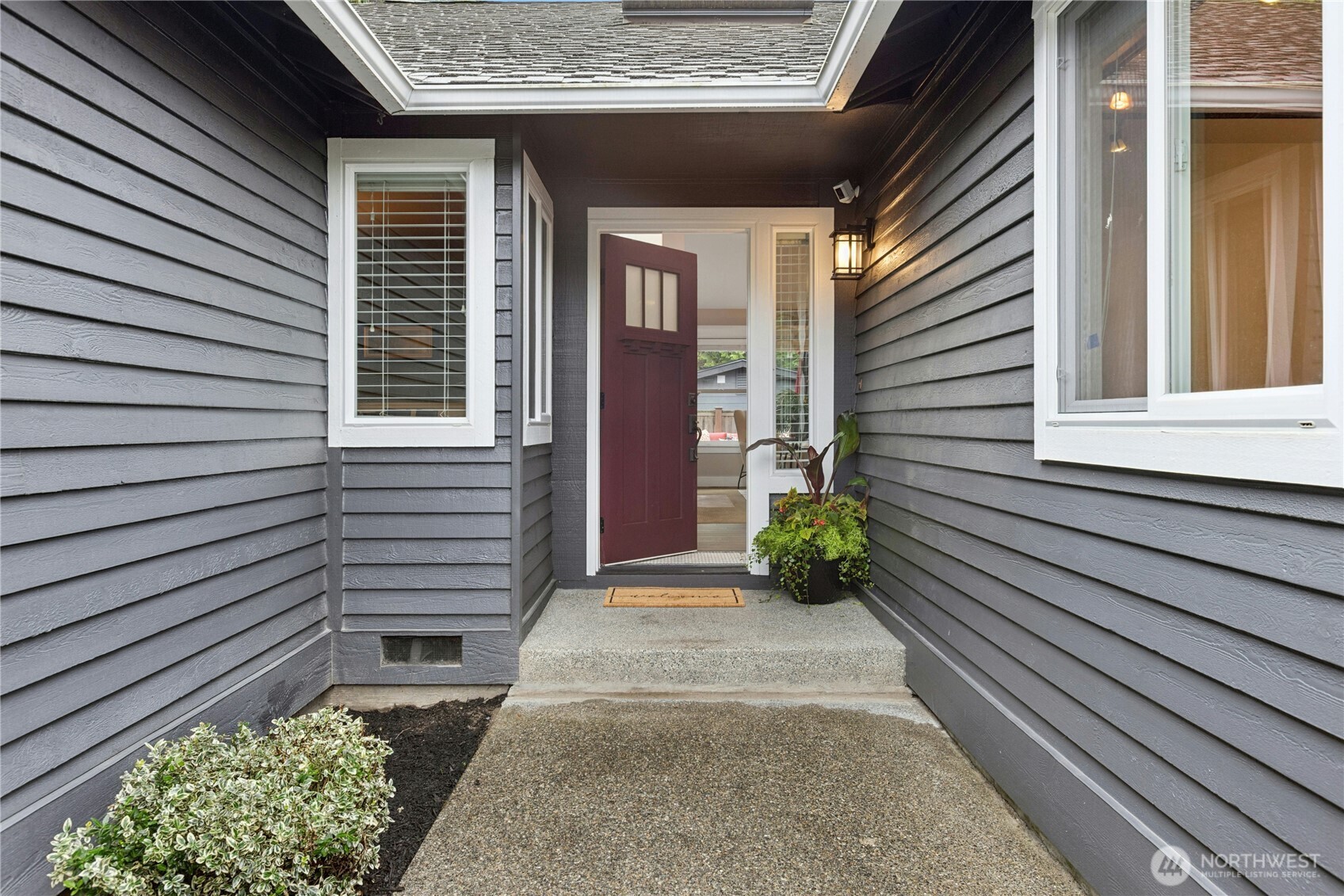 4909 Northeast 21st Street Renton, WA 98059 - Photo 3 of 40