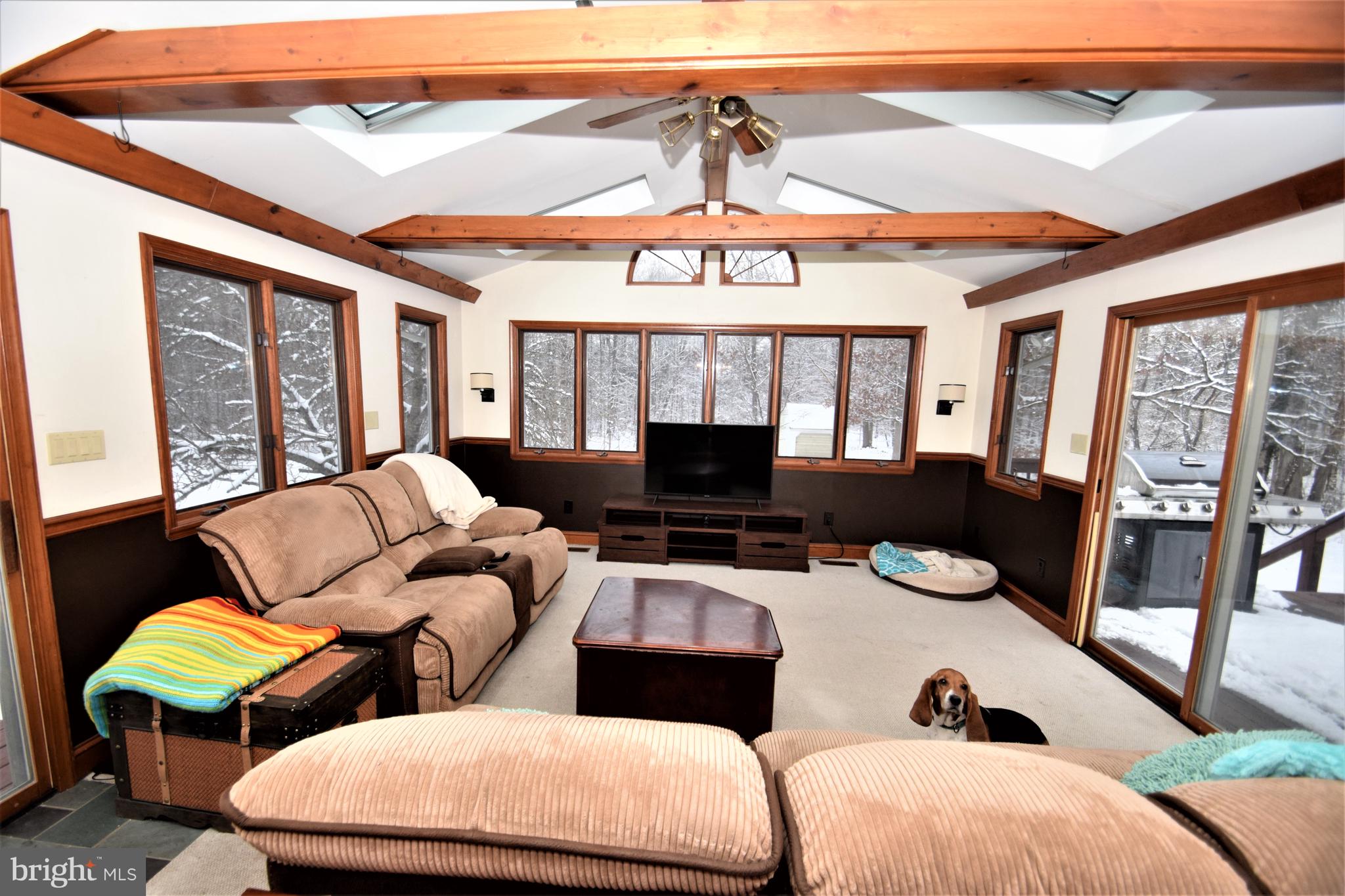 155 North Hunter Forge Road Newark, DE 19713 - Photo 11 of 41 Family room
