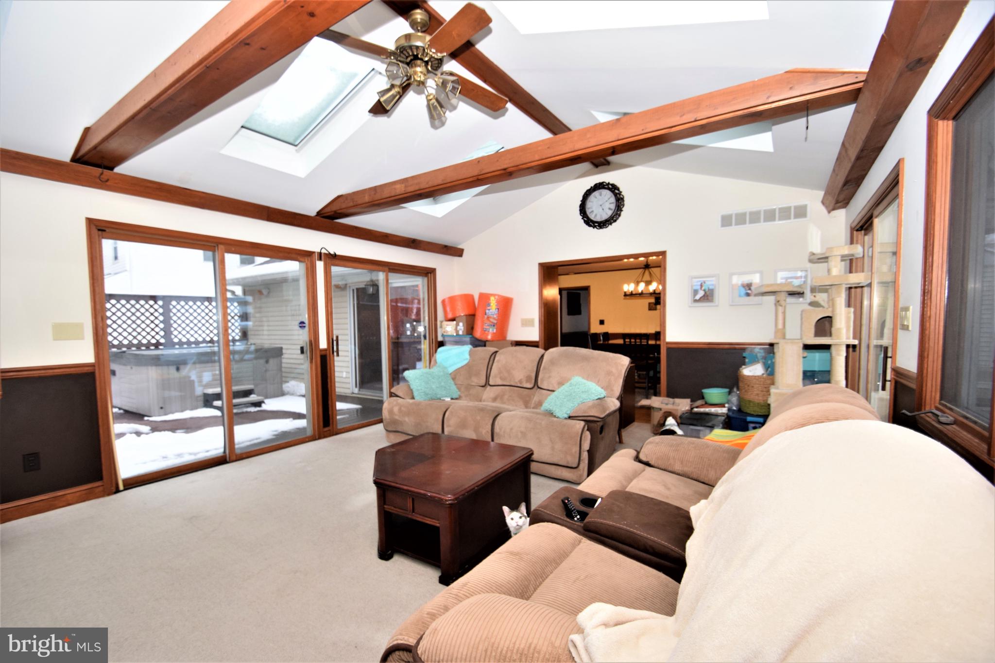 155 North Hunter Forge Road Newark, DE 19713 - Photo 12 of 41 Family room