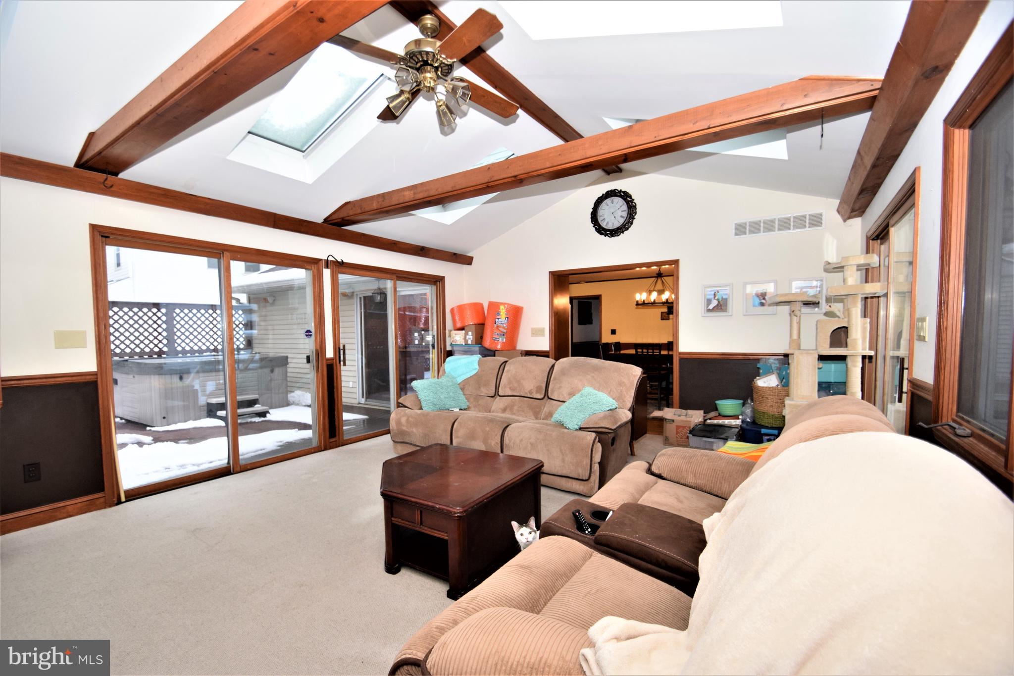 155 North Hunter Forge Road Newark, DE 19713 - Photo 13 of 41 Family room