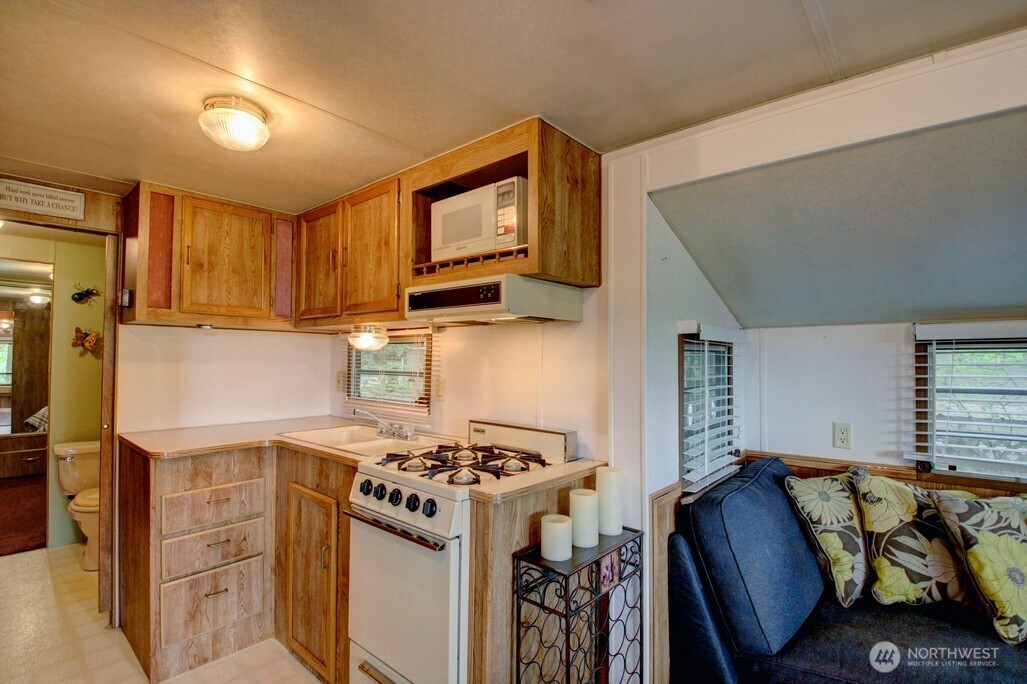 28-6 Riverside Drive Deming, WA 98244 - Photo 8 of 40 Gallery Image 8