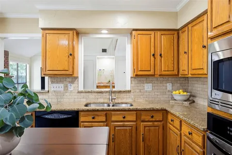 $398,500 | 6704 Saddle Ridge Road, Arlington, TX 76016