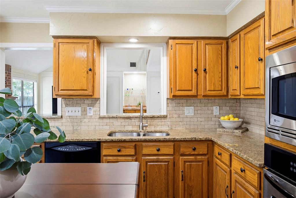 6704 Saddle Ridge Road Arlington, TX 76016 - Photo 10 of 27