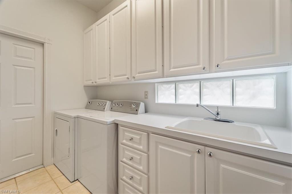 3956 Isla Ciudad Court Naples, FL 34109 - Photo 27 of 31